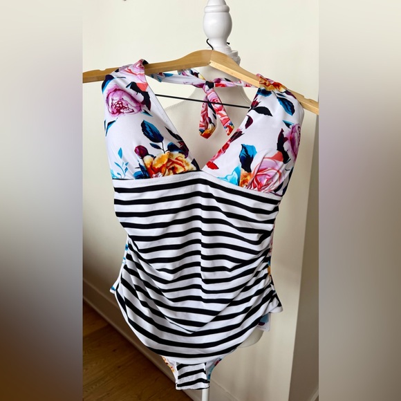 Cupshe Other - CUPSHE Floral & Black Stripe Halter One-Piece Swimsuit XL NWT